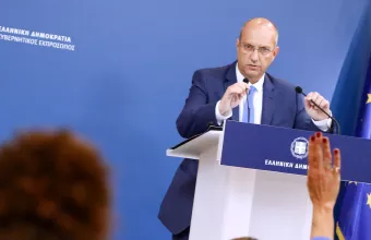 Οικονόμου για ανακοίνωση απόκτησης γαλλικών φρεγατών την Τρίτη: «Ας κάνουμε λίγη υπομονή...» 