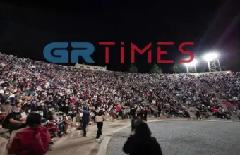 Κορωνοϊός: Δικογραφία για τη συναυλία του Γιάννη Πάριου στο Θέατρο Γης 