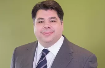 Τζορτζ Τζέιμς Τσούνης: Ποιός είναι ο Ελληνοαμερικανός που προτείνει ο Μπάιντεν για πρέσβη των ΗΠΑ στην Αθήνα