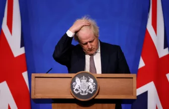 Μπόρις Τζόνσον: Με μοριακό τεστ η είσοδος στην Αγγλία για όλους τους ταξιδιώτες