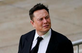Προειδοποιεί ο Elon Musk: «Αυτό θα έπρεπε να μας απασχολεί πολύ περισσότερο»