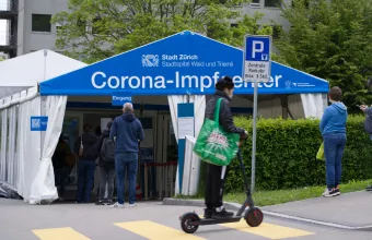 Ελβετία: Δημοψήφισμα για τη διαχείριση πανδημίας και την εφαρμογή υγειονομικού πάσου