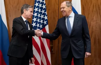 Επικοινωνία Μπλίνκεν-Λαβρόφ μετά την απόσυρση των στρατευμάτων από τα ουκρανικά σύνορα 