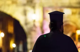 Θεσσαλονίκη: Αθώος ο ιερέας που καταγγέλθηκε ότι ξυλοκόπησε την 17χρονη κόρη του