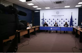 Μαγιορκίνης: Σε τροχιά συρρίκνωσης το κύμα της Όμικρον