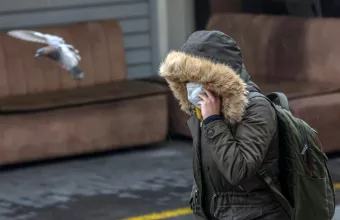 Ισπανία: Επαναφορά της υποχρεωτικής χρήσης μάσκας σε νοσοκομεία