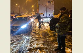 Πού θα χτυπήσει τις επόμενες ώρες η κακοκαιρία - Η ΕΚΑΜ στον απεγκλωβισμό από την Αττική Οδό