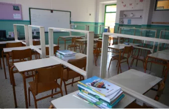 Βασιλακόπουλος-ΣΚΑΪ για σχολεία: Να είναι κλειστά για τους ανεμβολίαστους; Τι είπε για μεταλλάξεις