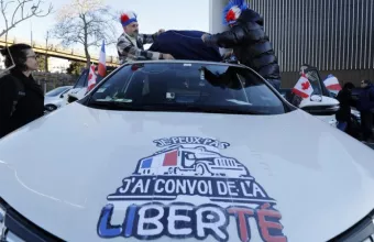 Ραντεβού (για διαδηλώσεις) στο Παρίσι: Καταφτάνουν αντιεμβολιαστές, αρνητές μέτρων, «κίτρινα γιλέκα» 