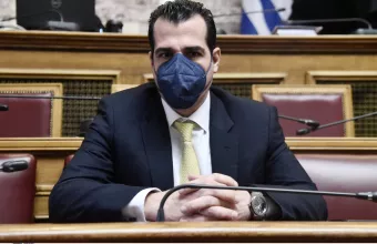 Πλεύρης: Εκτός ΕΣΥ οι ανεμβολίαστοι υγειονομικοί για όσο διαρκεί η πανδημία