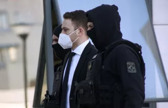 Βασικό θέμα στα μεγάλα βρετανικά ΜΜΕ η καταδίκη του Μπάμπη Αναγνωστόπουλου