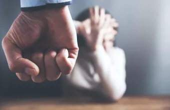 Αυτός που πληγώνει!