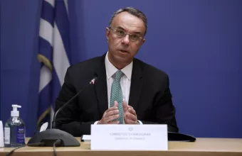 Fuel Pass 2: Live οι ανακοινώσεις από Σταϊκούρα - Γεωργαντά για την επιδότηση στα καύσιμα