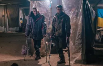 Αζοφστάλ: Φωτογραφίες μαχητών με κομμένα άκρα έδωσε στη δημοσιότητα το τάγμα του Αζόφ