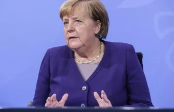 Καταδικάζει η Μέρκελ την ρωσική εισβολή στην Ουκρανία