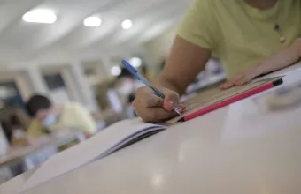 Υποψήφιος των πανελλαδικών εξετάσεων.