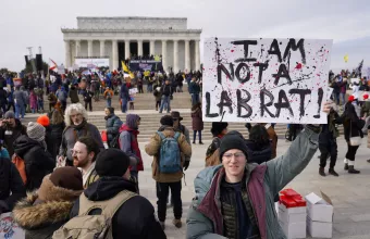 Διαδήλωση αντιεμβολιαστών στις ΗΠΑ