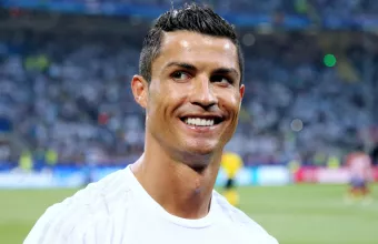 Ρονάλντο σεισμόπληκτους