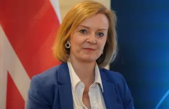 Η υποψήφια για την πρωθυπουργία στη Βρετανία Λιζ Τρας για Μακρόν