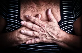 ηλικιωμένη γυναίκα