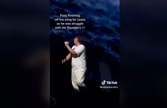 Λιούις Καπάλντι: Mε κρίση Τουρέτ στη σκηνή- Το κοινό τραγουδά για εκείνον