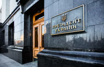 Το Κίεβο προτρέπει το ΝΑΤΟ να του απευθύνει πρόσκληση ένταξης