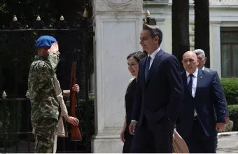 Τηλεφώνημα Μητσοτάκη σε Τσίπρα