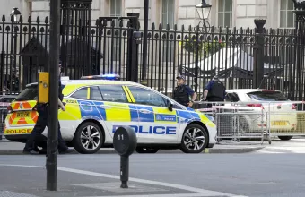 Λονδίνο: Ισόβια στους έφηβους που δολοφόνησαν 14χρονο σε λεωφορείο