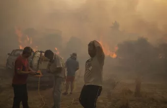 ΦΩΤΙΑ ΣΤΗ ΡΟΔΟ