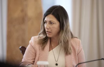 Ζαχαράκη: Απόλυτη προτεραιότητα το δημογραφικό-Αποκαρδιωτικά στοιχεία για Ελλάδα