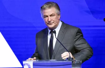 Ο Alec Baldwin