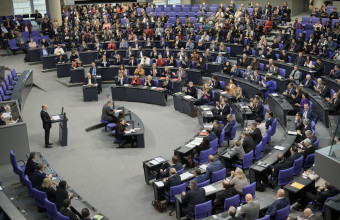 Η «ώρα της ακροδεξιάς» στη γερμανική βουλή - Δεύτερη η AfD στις δημοσκοπήσεις 