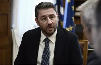 Ανάρτηση Ανδρουλάκη για το χρυσό του Πετρούνια στους κρίκους