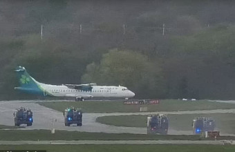 Συναγερμός στο αεροδρόμιο του Μπέρμιγχαμ: Έλεγχος για βόμβα σε αεροπλάνο - Ακυρώθηκαν πτήσεις - Φωτογραφίες
