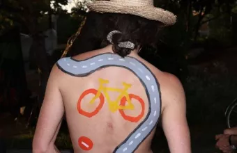 Γυμνή ποδηλατοδρομία στη Θεσσαλονίκη