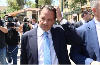 Ο Απόστολος Λύτρας κατέθεσε μήνυση σε βάρος της συζύγου του