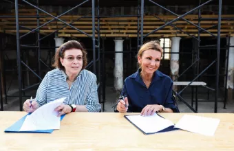 Λίνα Μενδώνη Μελίνα Τραυλού