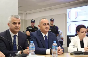 Ο Φρέντης Μπελέρης έλαβε άδεια να ορκιστεί ευρωβουλευτής μετά τις πιέσεις στον Ράμα