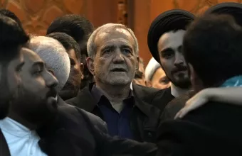 Ιράν: Μασούντ Πεζεσκιάν, ένας μεταρρυθμιστής αντιμέτωπος με το ιρανικό κατεστημένο