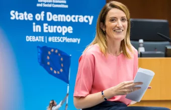 Metsola: Η μικρή νησιώτισσα που μετρούσε τα άστρα της Ευρώπης, μια από τις 4 «πόλους» της Ένωσης 