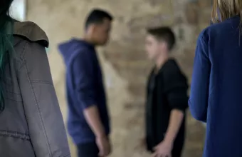 Ομαδική βία και στόχευση ατόμων