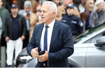 Αποστολάκης