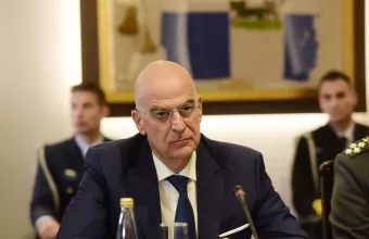 Δένδιας στο Κατάρ: Συζήτησε για Διμερείς αμυντικές σχέσεις, καινοτομία