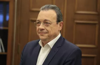 Φάμελλος: Απομονωμένος από τις υπόλοιπες κοινοβουλευτικές δυνάμεις ο Μητσοτάκης 