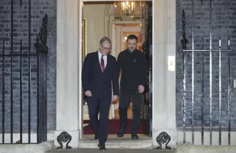 Zελένσκι: Συζήτησα για ενίσχυση Ουκρανίας και εγγυήσεις ασφαλείας με τον Στάρμερ