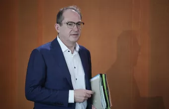 Αλεξάντερ Ντόμπριντ 