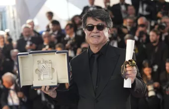 Ιράν: Διαμαρτυρία για τη βράβευση του σκηνοθέτη Παναχί με τον Χρυσό Φοίνικα 