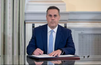 Σταύρος Παπασταύρου υπογραφή