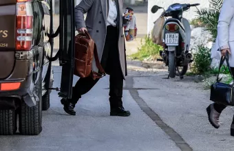 Ύδρα - Σπέτσες: Τα μέτρα που ανακοινώθηκαν για την ανακοπή της «πλημμυρίδας» ΙΧ και δικύκλων 