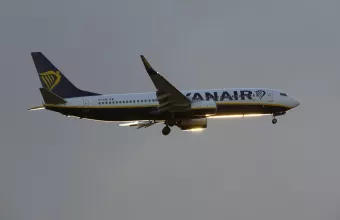 Καλαμάτα: Αεροσκάφος της Ryanair προσέκρουσε σε εμπόδιο κατά την προσγείωση